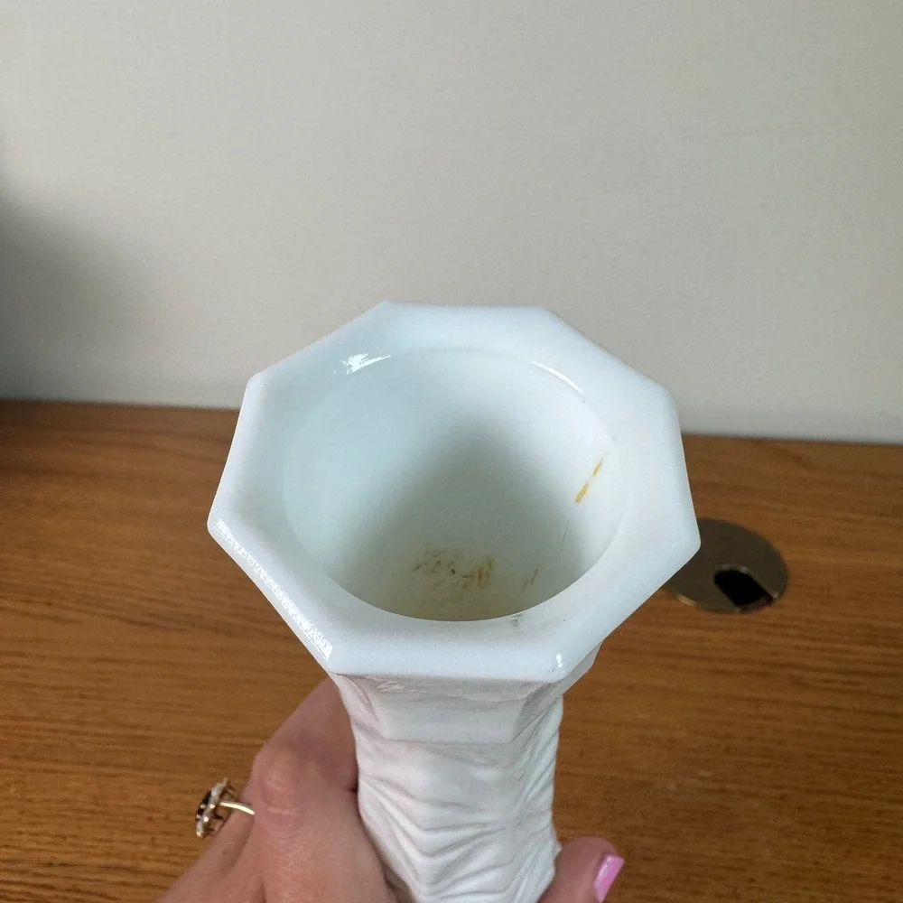 Vintage White‎ Milk Glass Stars and Bars Pattern Bud Vase MCM Decor